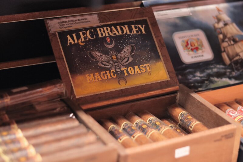 Alec Bradley Magic Toast cigar