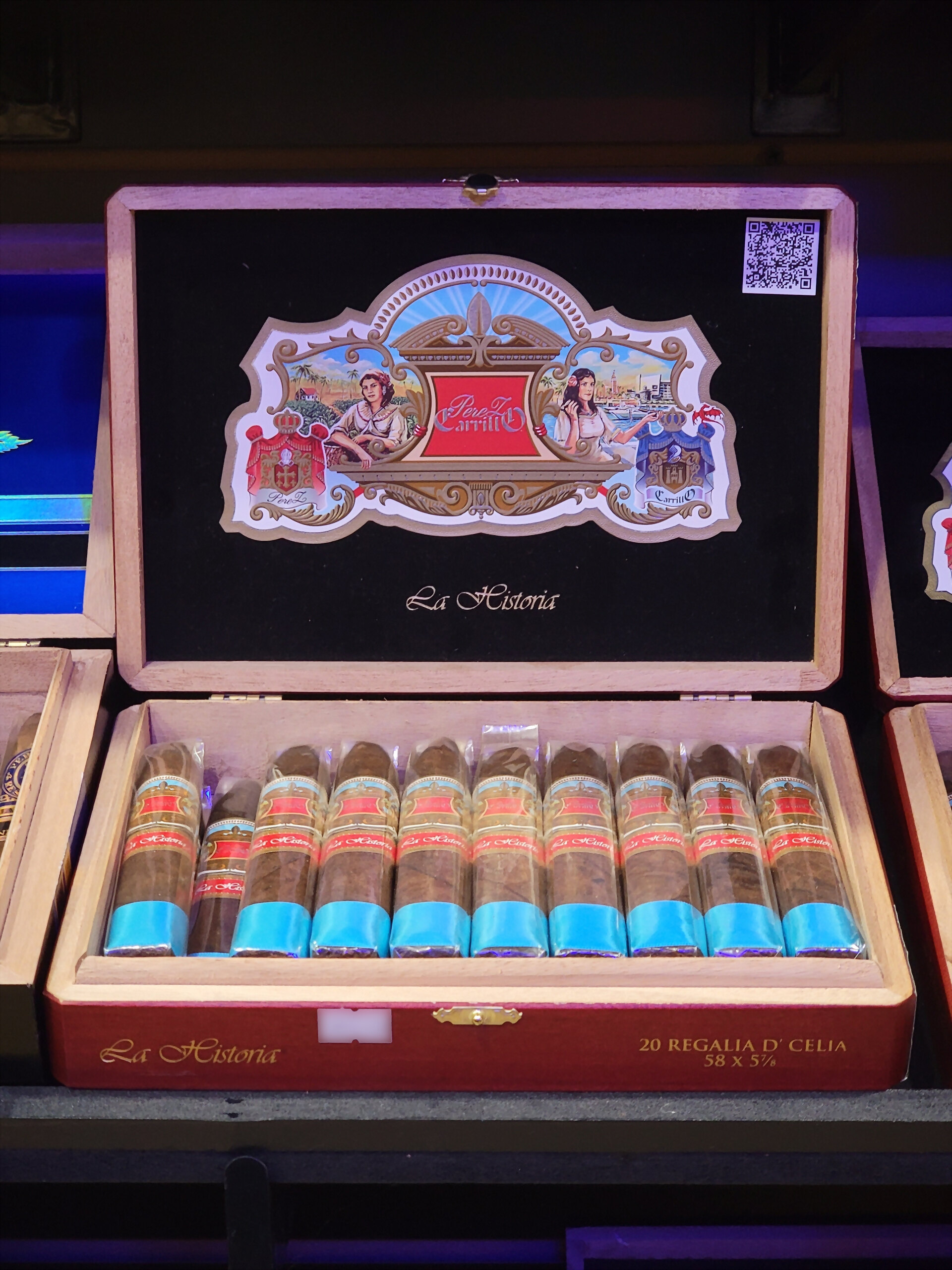 E.P. Carrillo La Historia cigar