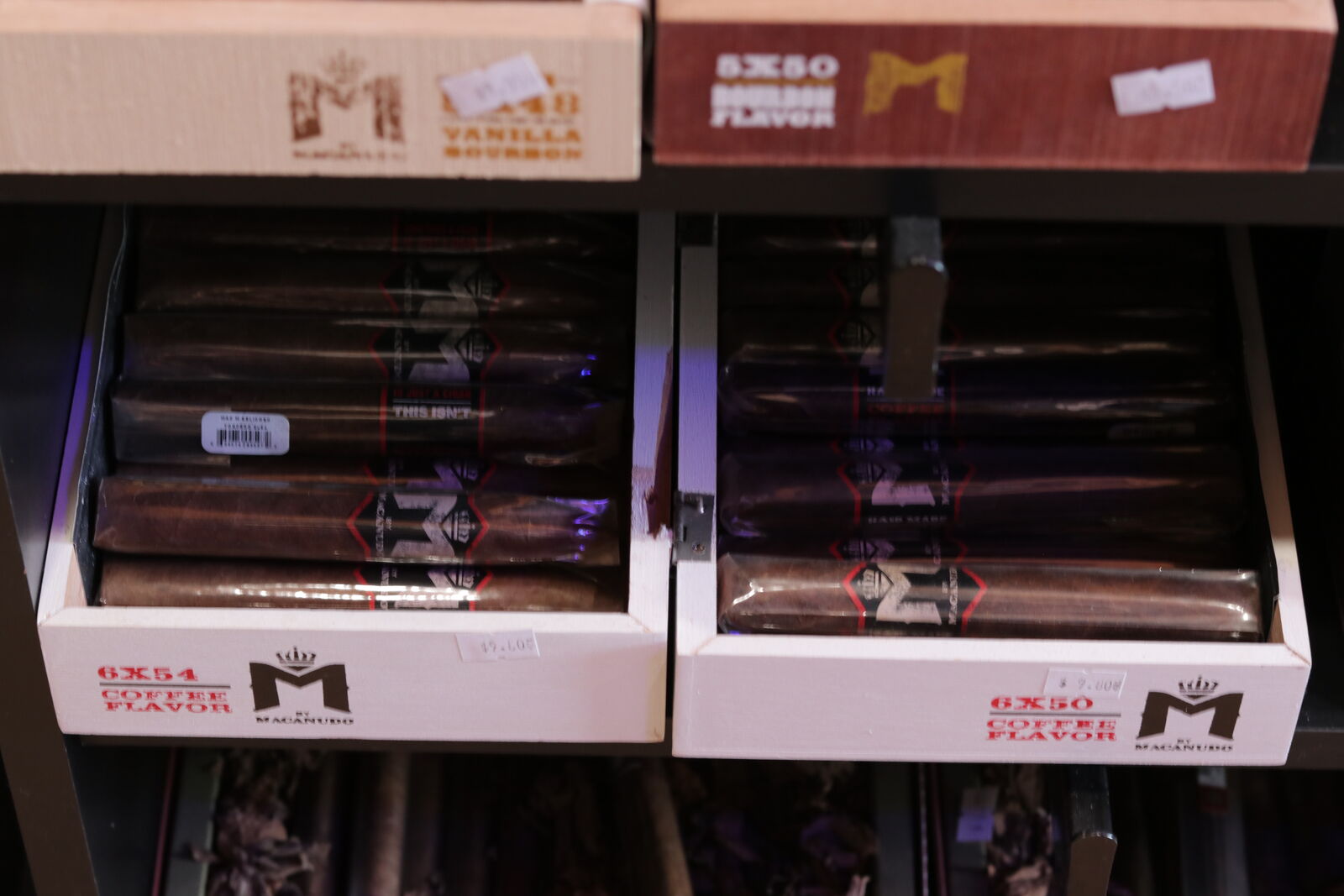 M by Macanudo Vanilla Bourbon cigar — Alternate angle