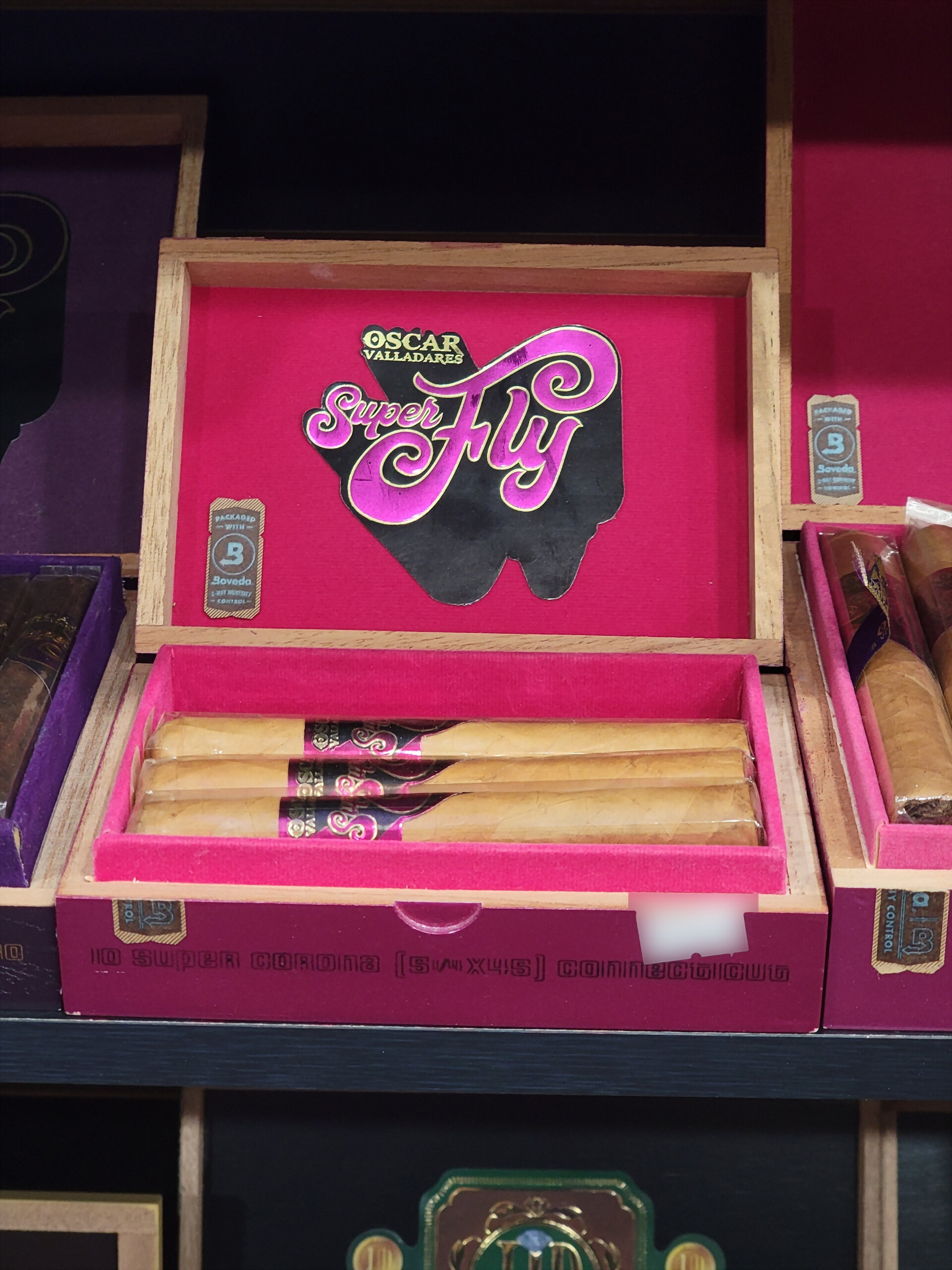 Oscar Valladares Super Fly cigar