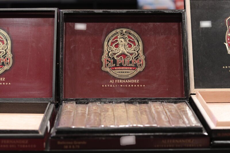 AJ Fernandez El Pulpo cigar — Box art detail
