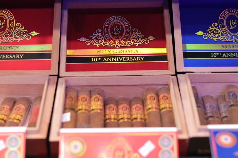 Perdomo Reserve 10th Anniversary cigar — Alternate angle